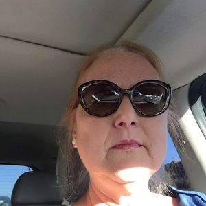 Meet your Posher, Renae